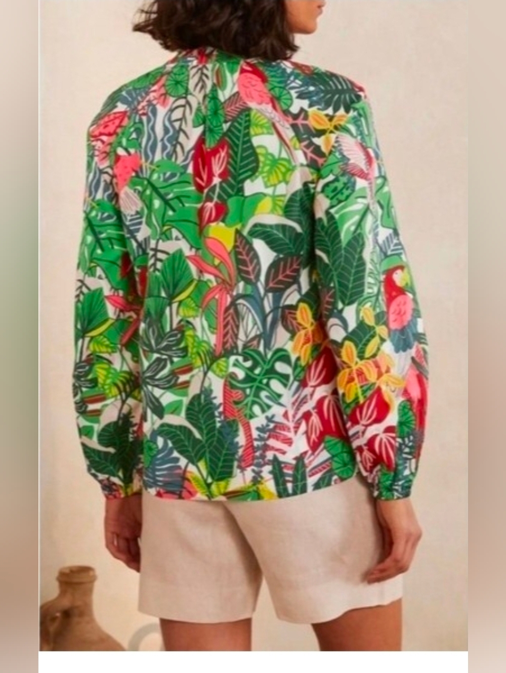 Boden Tropical Leaf & Parrot V-Neck Blouse - Green, Pink, Yellow - Size 16/18 - Picture 2 of 8